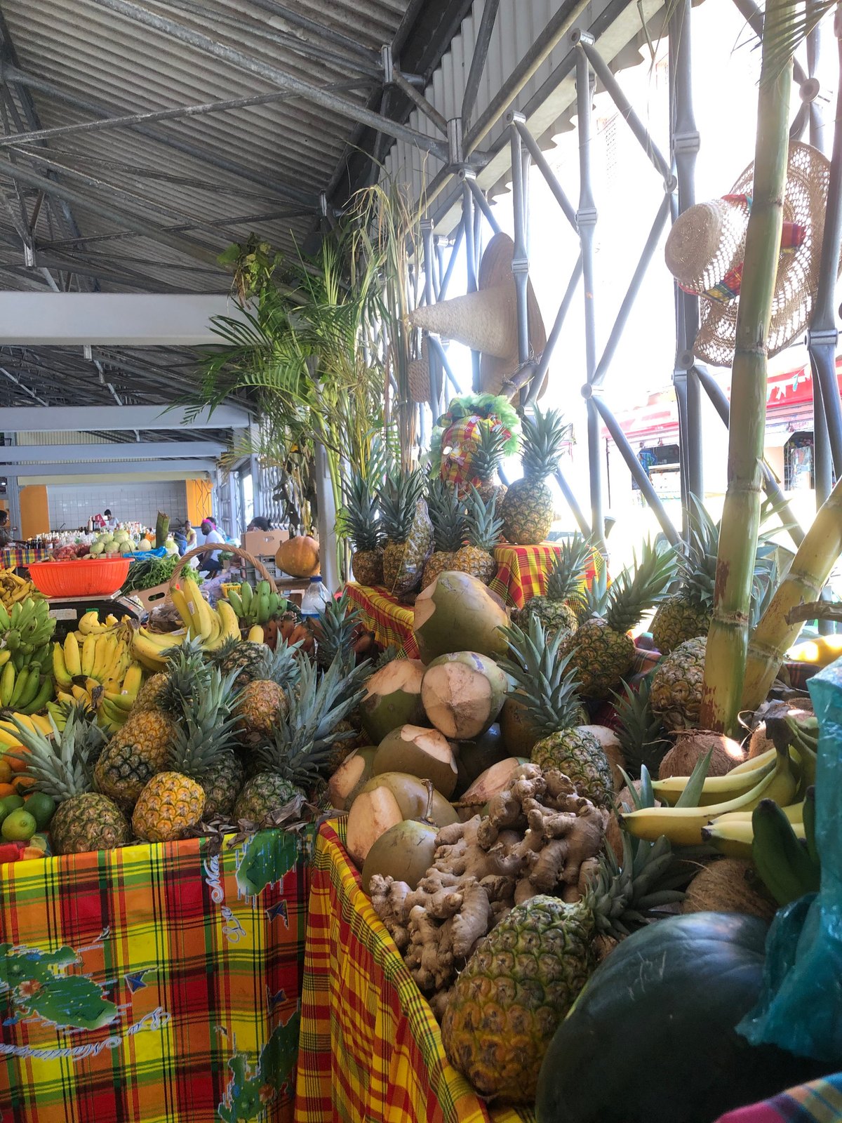 Fruits tropicaux au marché de Fort-de-France en Martinique